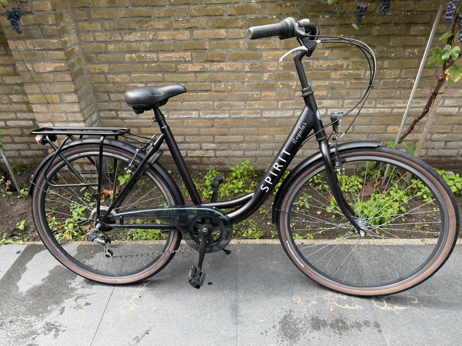 Damesfiets SPIRIT 28 inch 7 versnellingen, Velgrem, Zo goed als nieuw, Ophalen, Overige merken