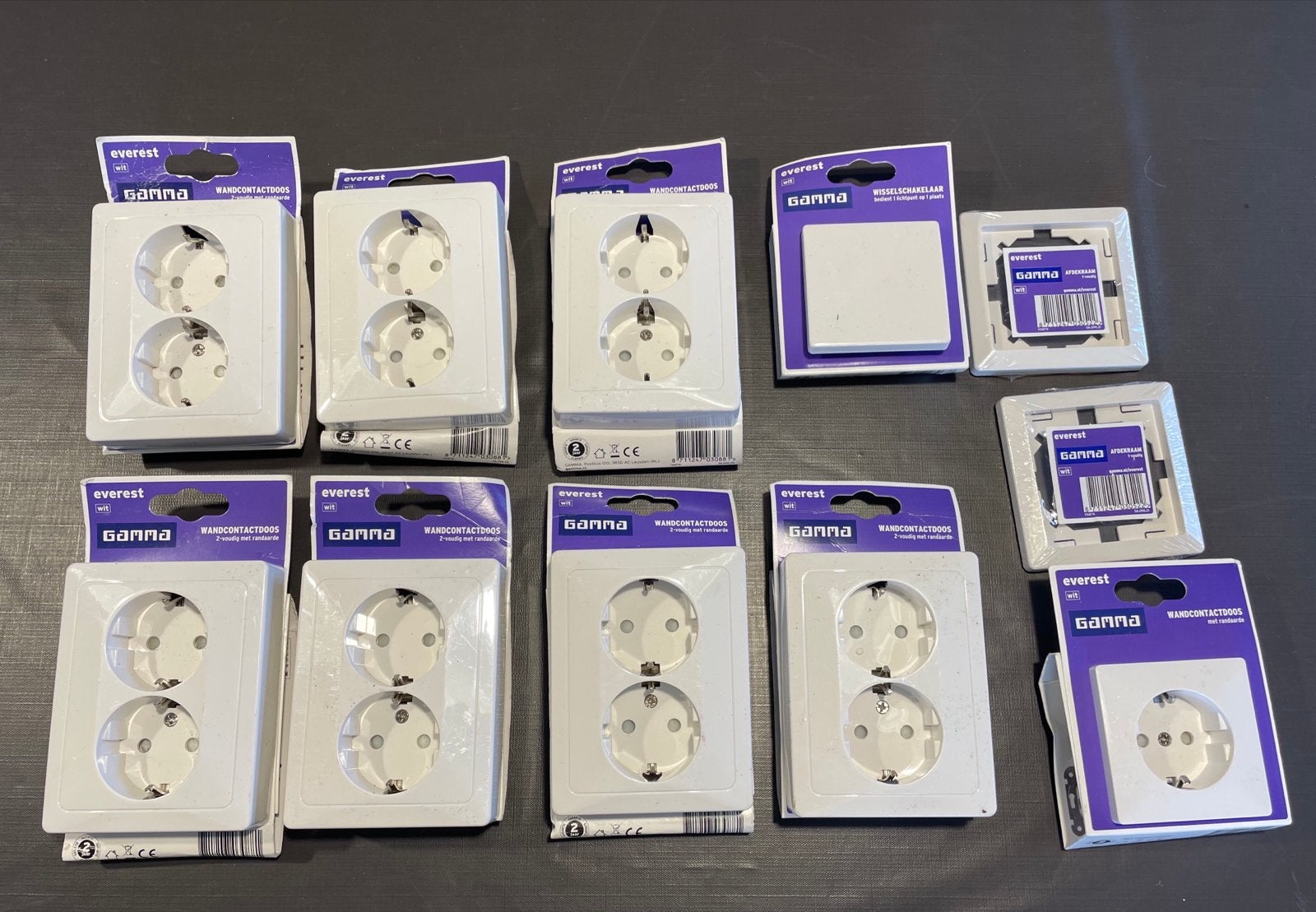 Diverse contactdozen en schakelaars van Gamma/Everest, Doe-het-zelf en Verbouw, Ophalen of Verzenden, Nieuw, Gamma, Stopcontact