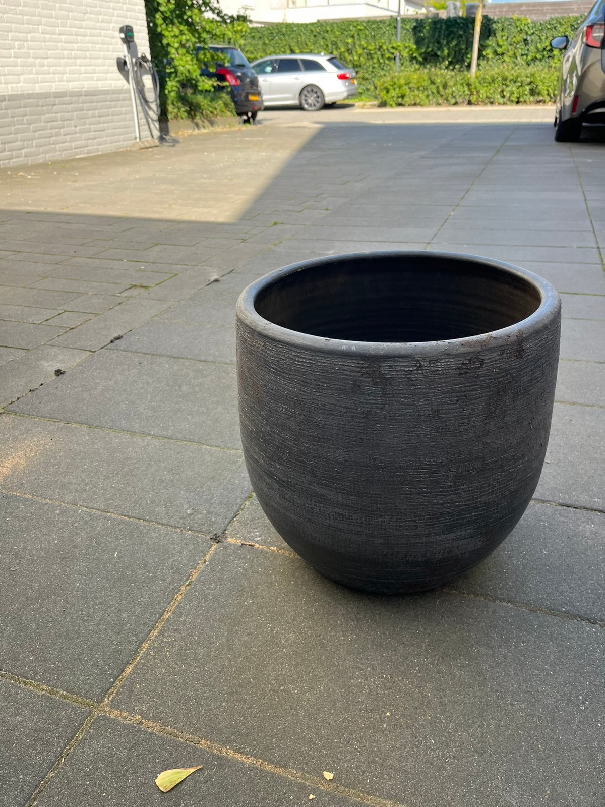Grote zwarte Intratuin bloempot Ø35 cm – binnenpot, Tuin en Terras, Rond, Binnen, Zo goed als nieuw, Ophalen