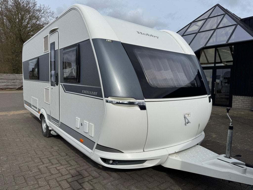 Hobby Excellent 495 WFB 2017 | Grote badkamer | Mover, Caravans en Kamperen, Hobby, Bedrijf, Treinzit, 4 tot 5 meter