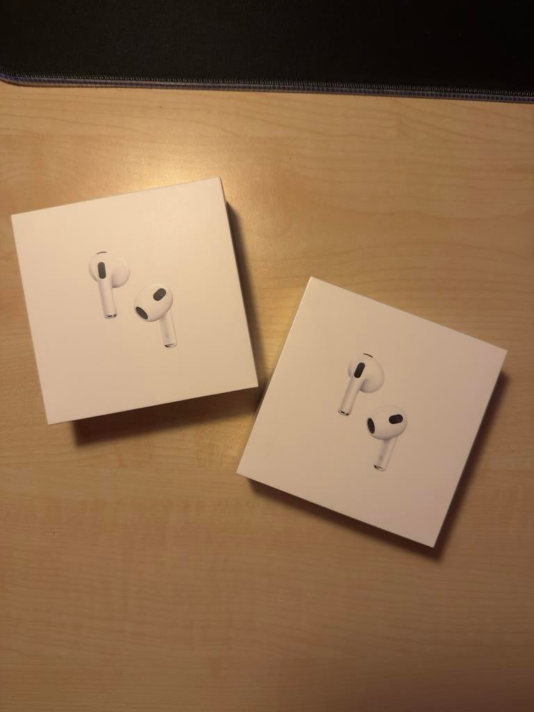 2x Apple Airpods 3 officieel - DEFECT (voor onderdelen/repar, Ophalen of Verzenden, Niet werkend, Overige typen