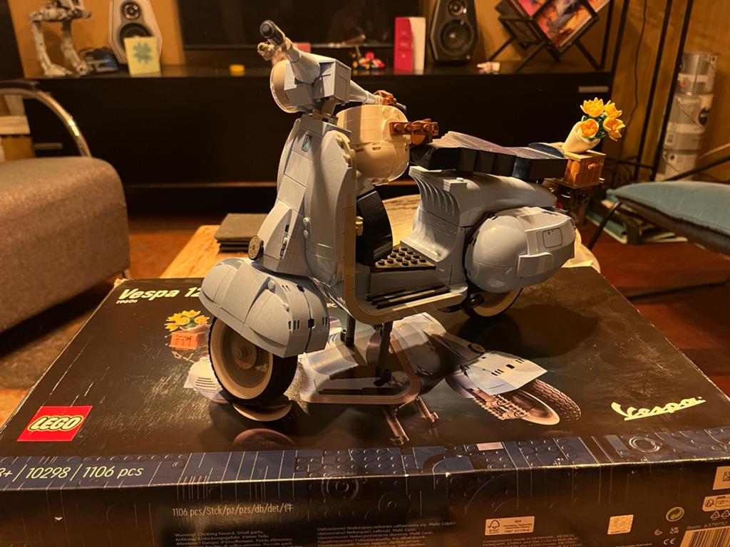 Lego Vespa 10298, Auto, Groter dan 1:32, Zo goed als nieuw, Ophalen