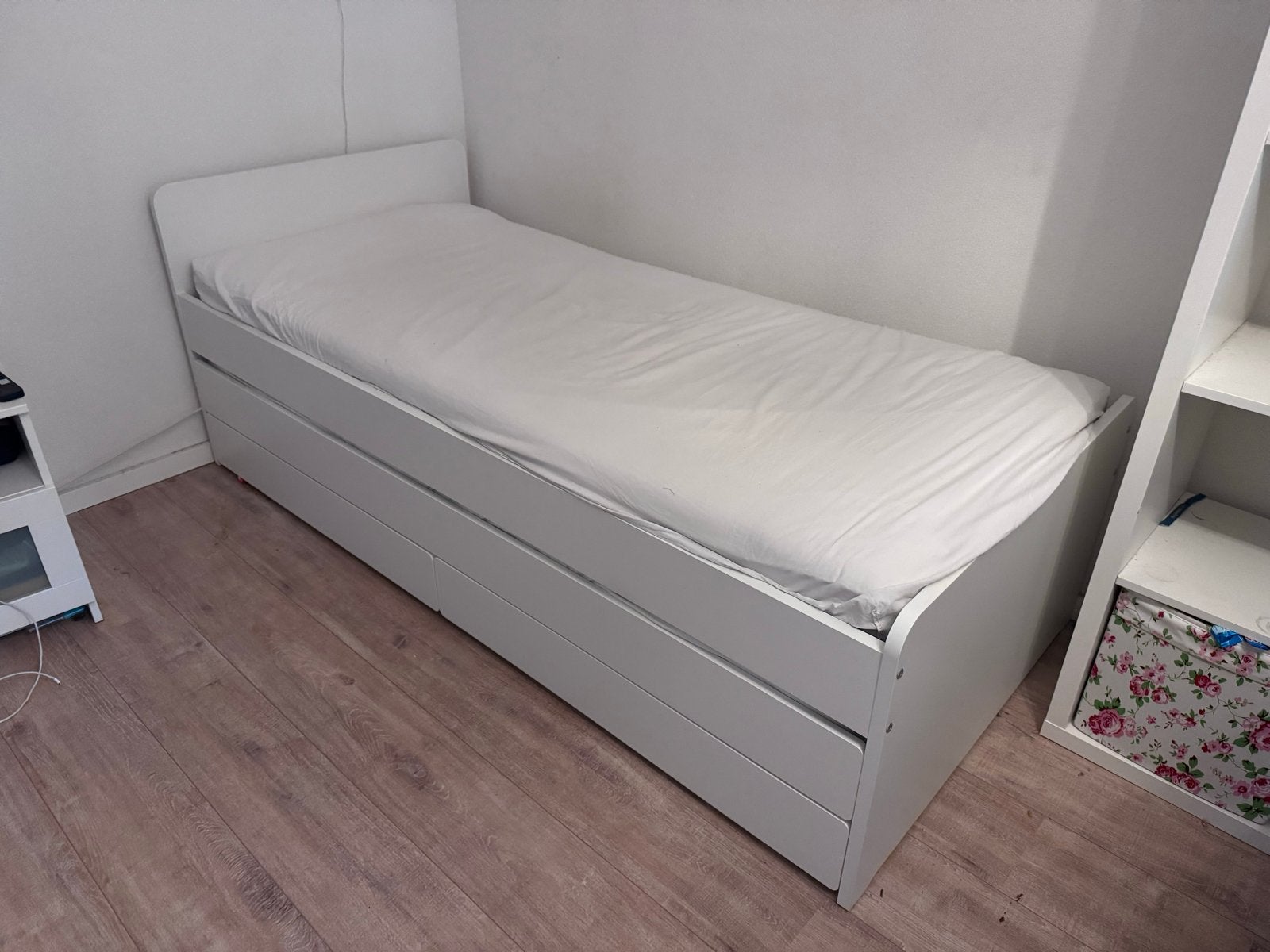 IKEA Släkt onderschuifbed met 2 matrassen - Zeer goede staat, Huis en Inrichting, Slaapkamer | Bedden, Ophalen, 90 cm, Eenpersoons