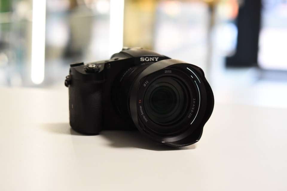 Sony RX10 IV (Heerenveen), Foto-Groep, Luttekepoortstraat 26 3841 AX Harderwijk, Sony, Webshop@foto-groep.nl