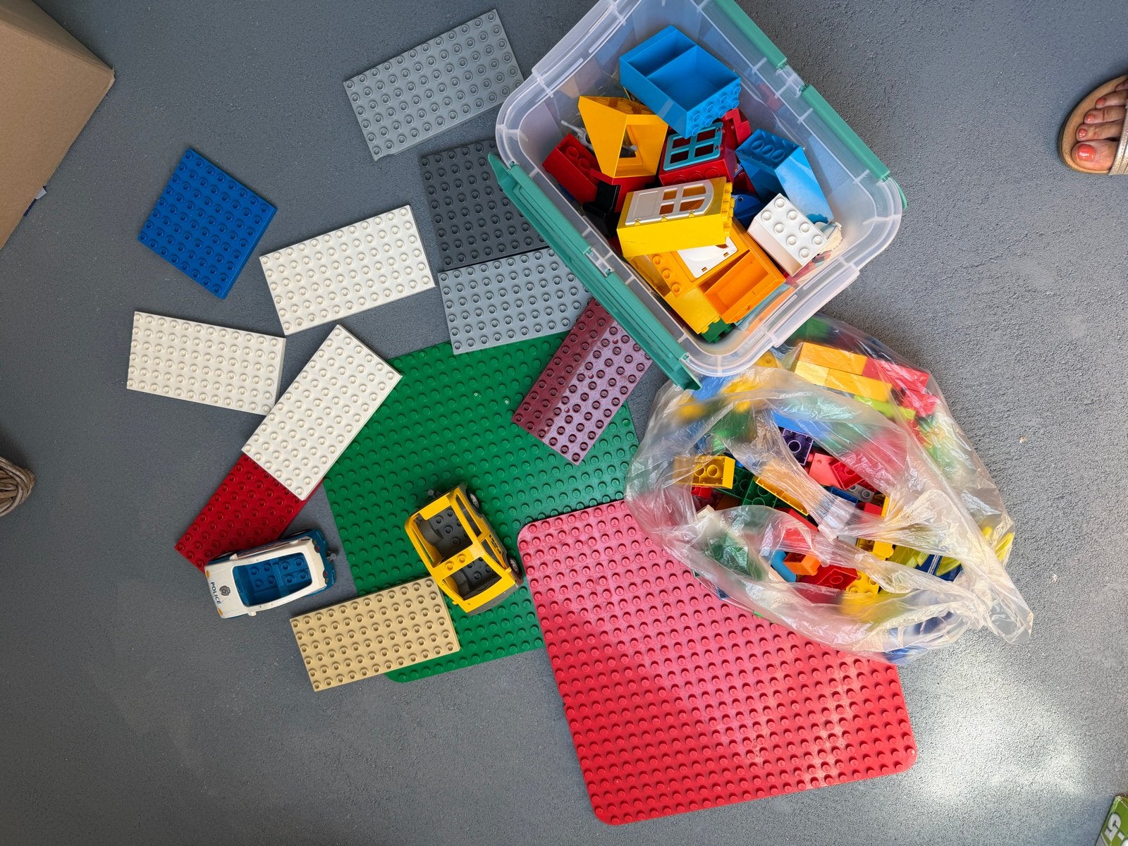 Grote partij Duplo met bouwplaten, cijfertrein en huis, Ophalen, Gebruikt, Duplo, Meerdere sets