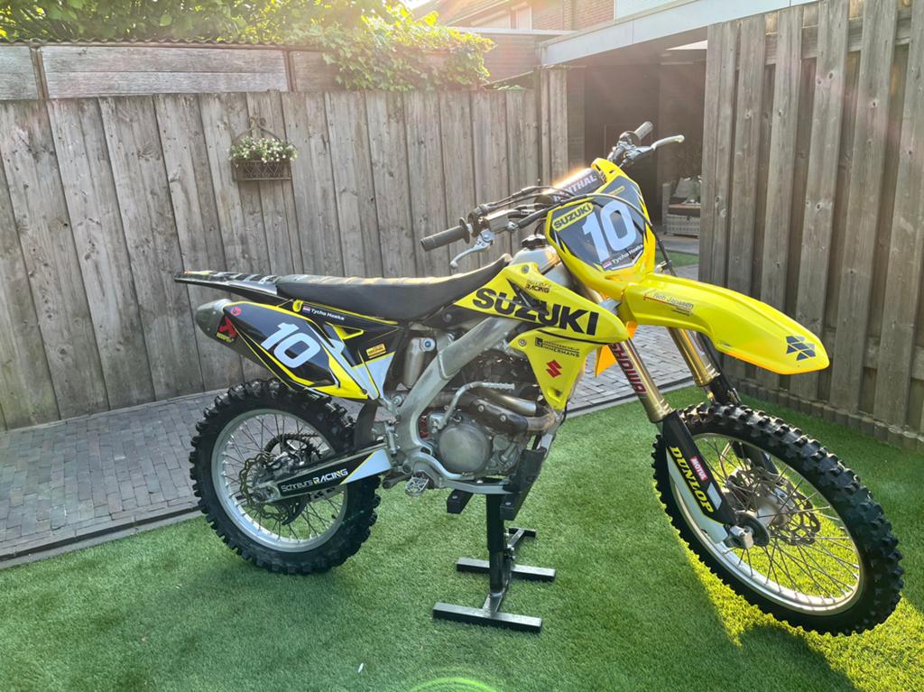 Suzuki RMZ 250 4 takt, Ophalen, Zo goed als nieuw, Suzuki