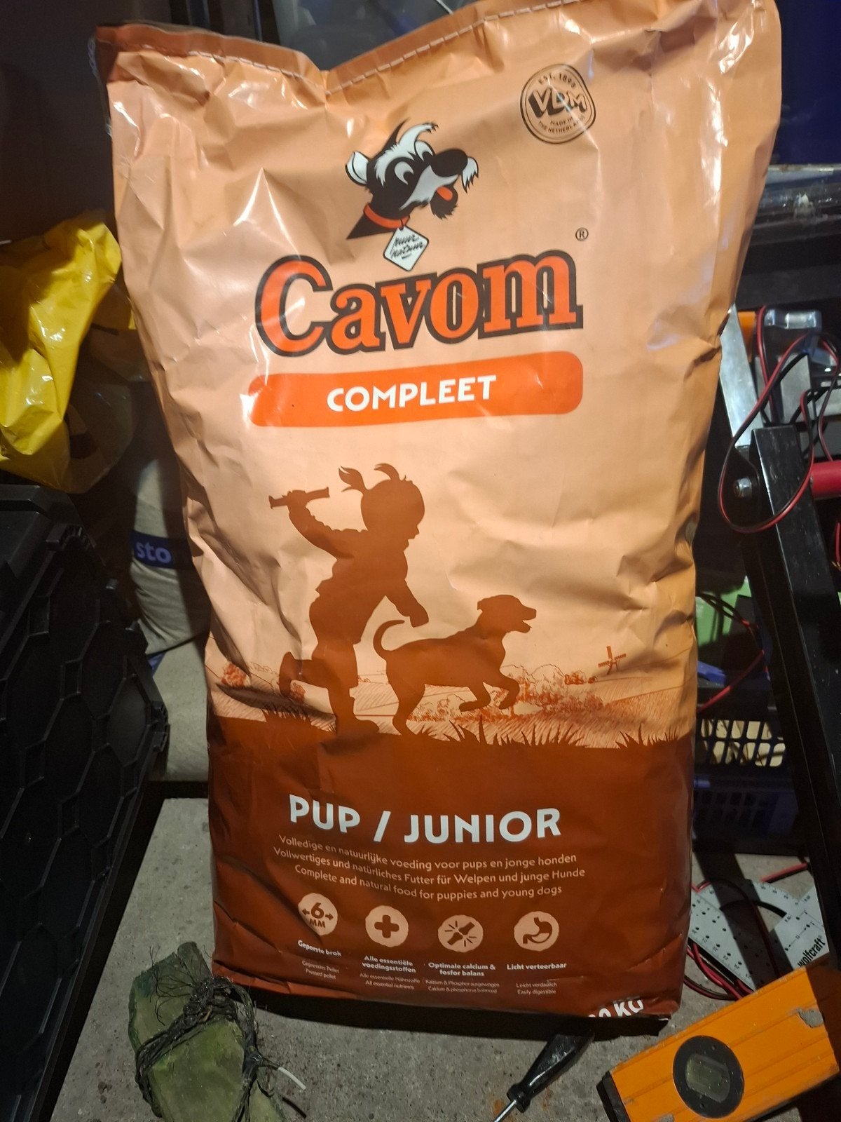 Nieuw 20 kg Cavom puppy brokken (geperst)., Ophalen, Hond