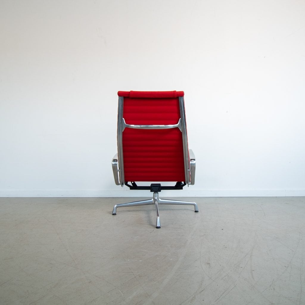 Vitra Eames EA 124 Fauteuil Rood Hopsak - Aluminium, Niet ingevuld, Zo goed als nieuw, Niet ingevuld, Niet ingevuld