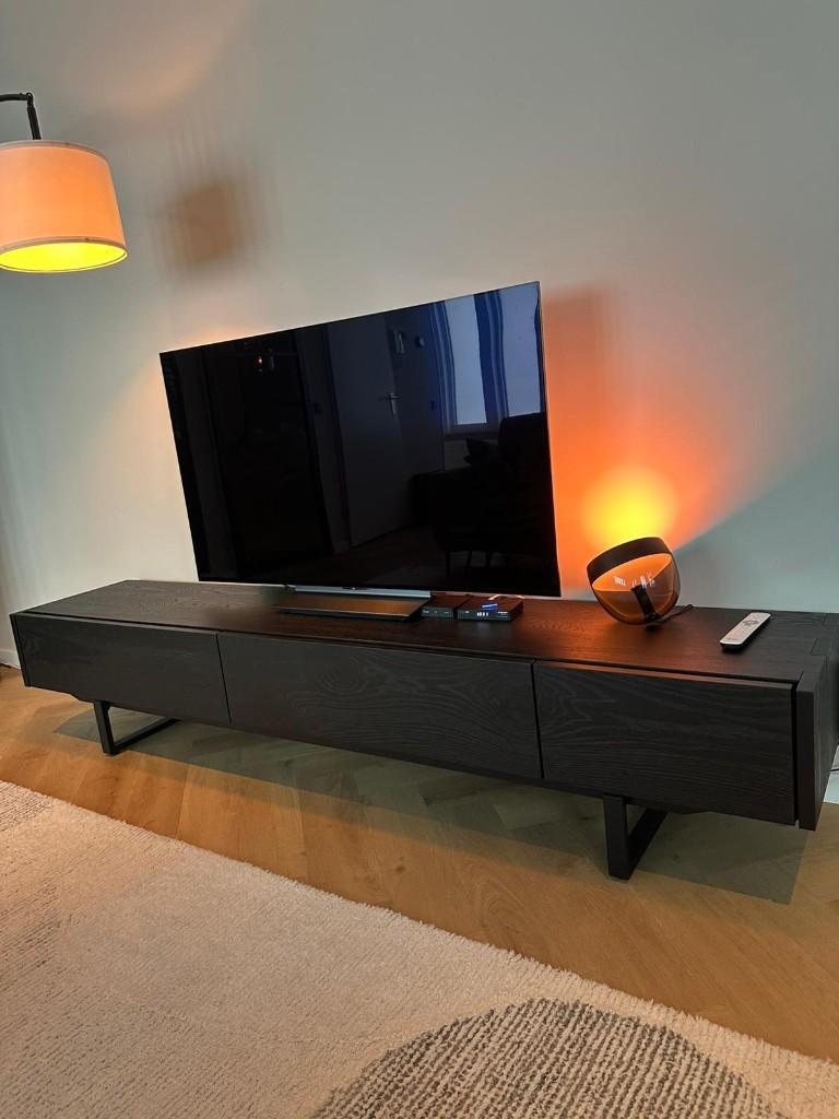 XOOON Modali tv dressoir 237 cm, Eikenhout, Ophalen of Verzenden, Zo goed als nieuw, 200 cm of meer