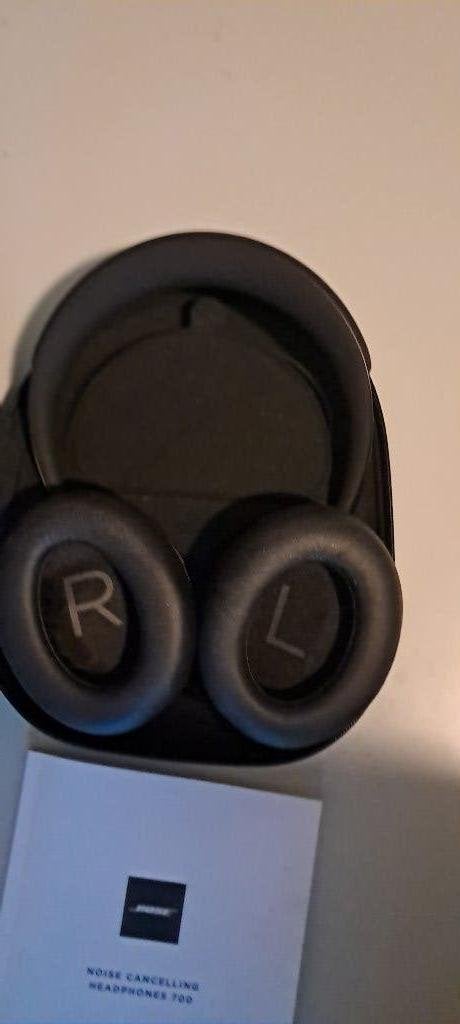 Bose 700 headset/headphones met noise cancelling, Ophalen of Verzenden, Zo goed als nieuw, Microfoon, Bose