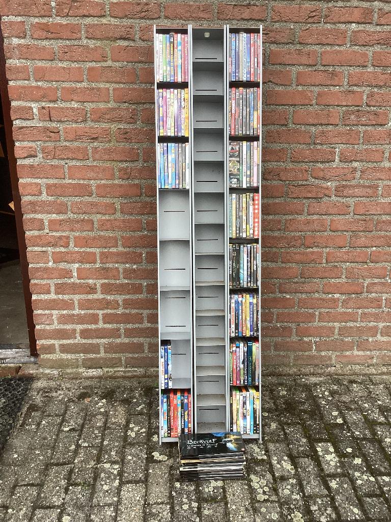 DVD rek met inhoud, Ophalen, Zo goed als nieuw