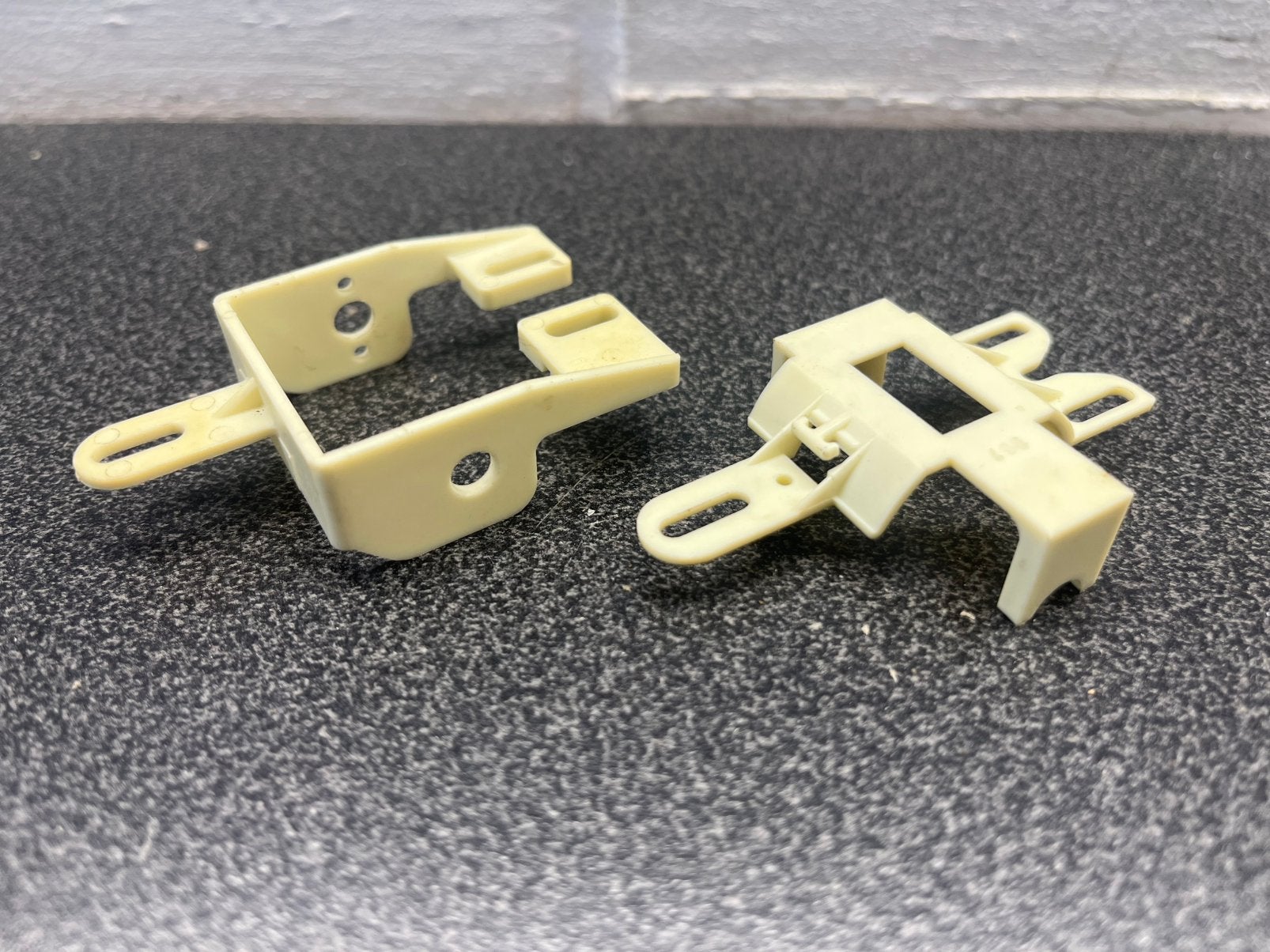 Fleischmann 1:24 Race Model Chassis onderdelen, Ophalen of Verzenden, Zo goed als nieuw, Overige materialen
