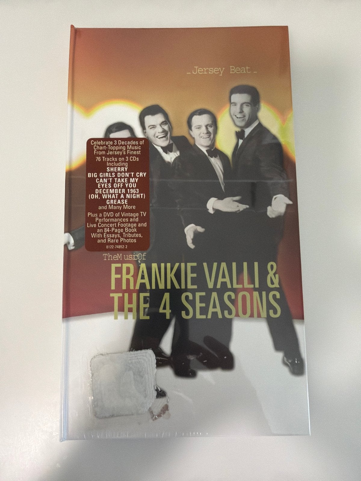 Frankie Valli & The 4 Seasons - Jersey Beat (CD Boxset), Cd's en Dvd's, Ophalen of Verzenden, Nieuw in verpakking, Boxset, Inclusief DVD