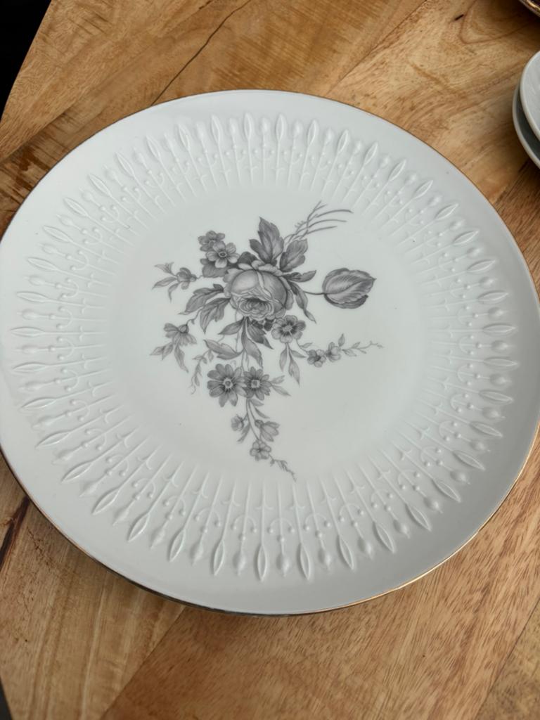 Edelstein Bavaria Porseleinen Bord met Bloemmotief, Ophalen