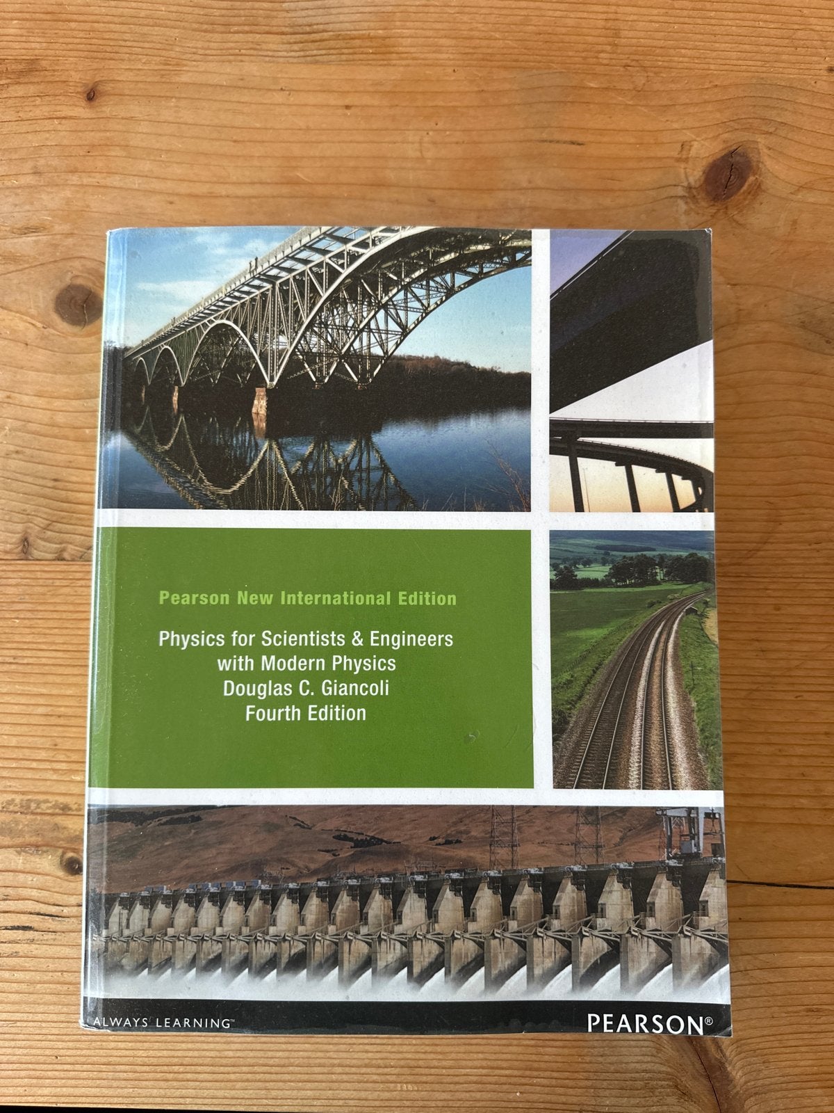 Physics for Scientists and Engineers with modern Physics, Boeken, Ophalen, Beta, Zo goed als nieuw, HBO