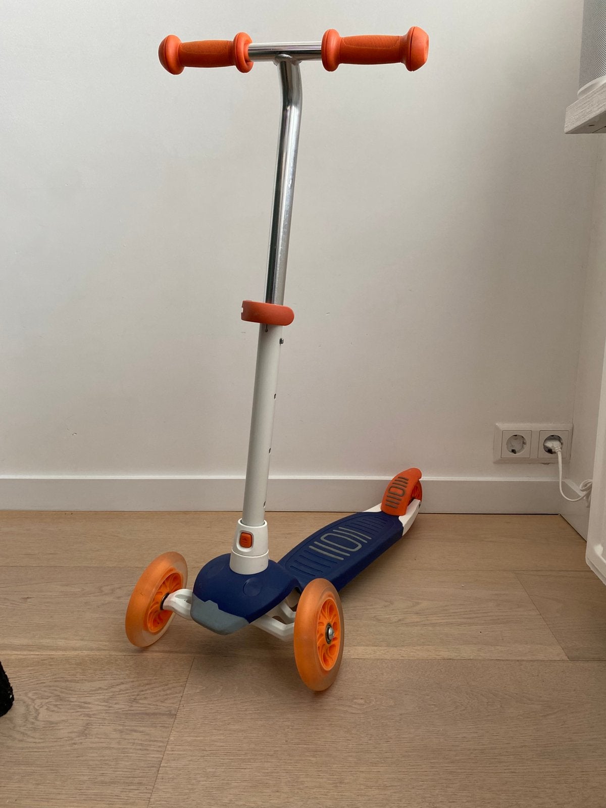 Toffe driewieler step Decathlon met lichtjes, Ophalen of Verzenden, Gebruikt, Gewone step