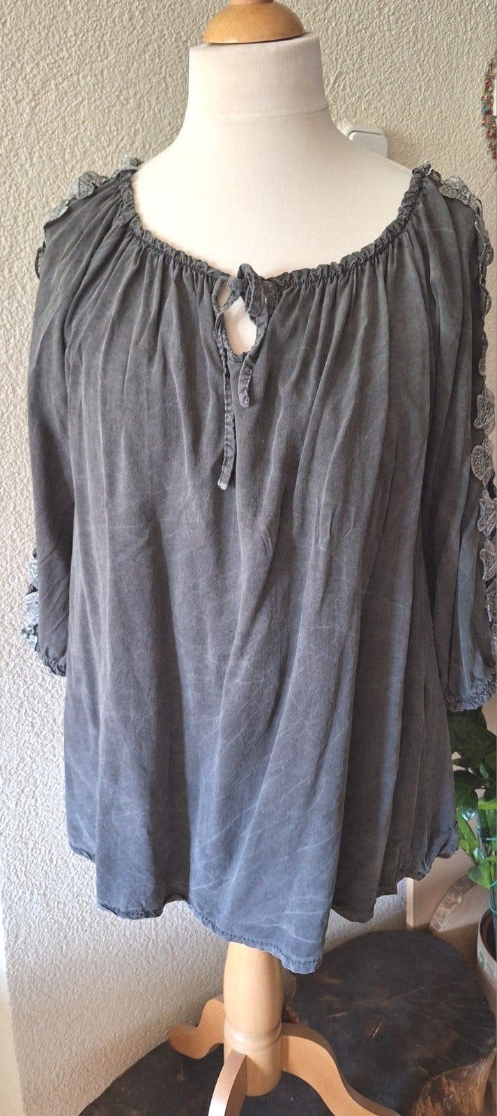 Oversized tuniek, opengewerkte mouwen 100% viscose, Kleding | Dames, Ophalen of Verzenden, Zo goed als nieuw, Grijs