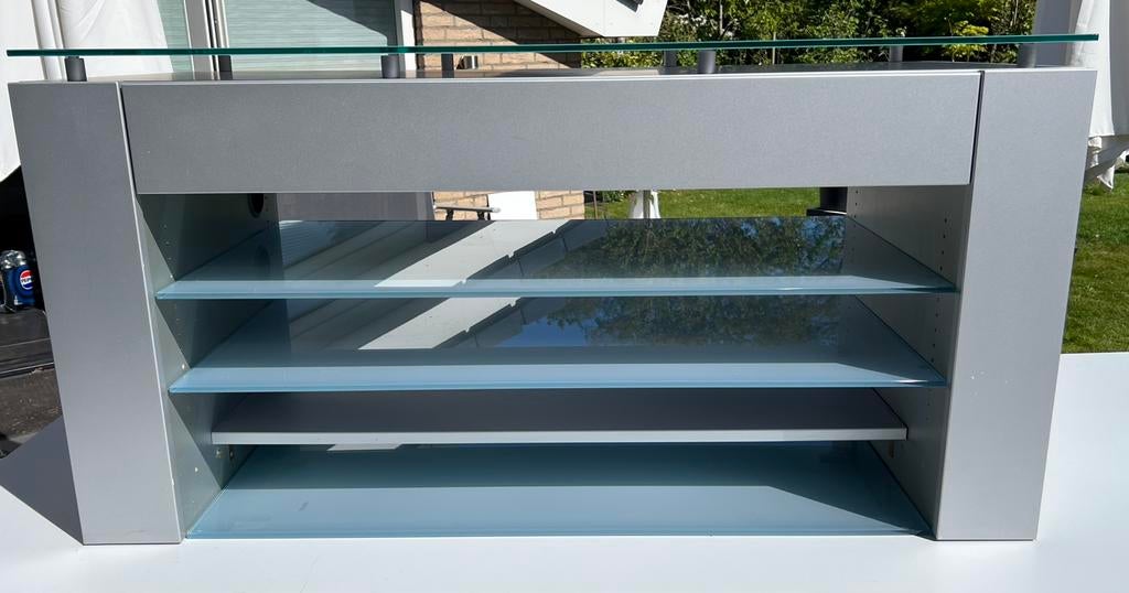 TV-meubel van de 88serie van Aldenkamp met lade en glasplaat, Ophalen, 100 tot 150 cm, Glas, Zo goed als nieuw