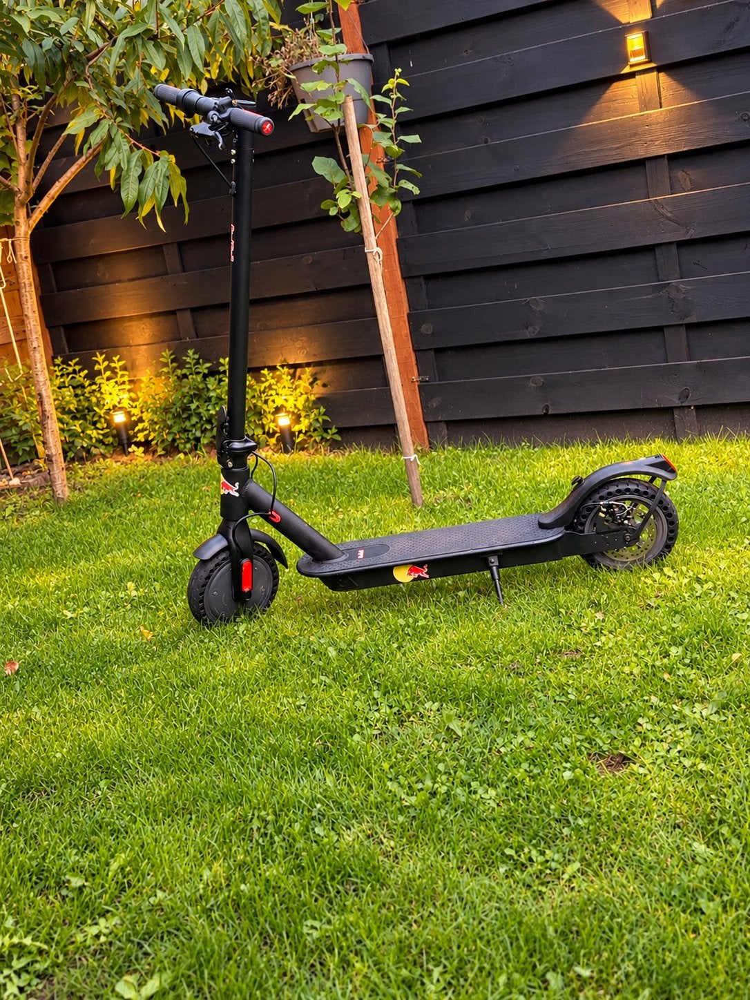 Elektrische step Redbull- Zo goed als nieuw, Ophalen, Zo goed als nieuw, Elektrische step (E-scooter)