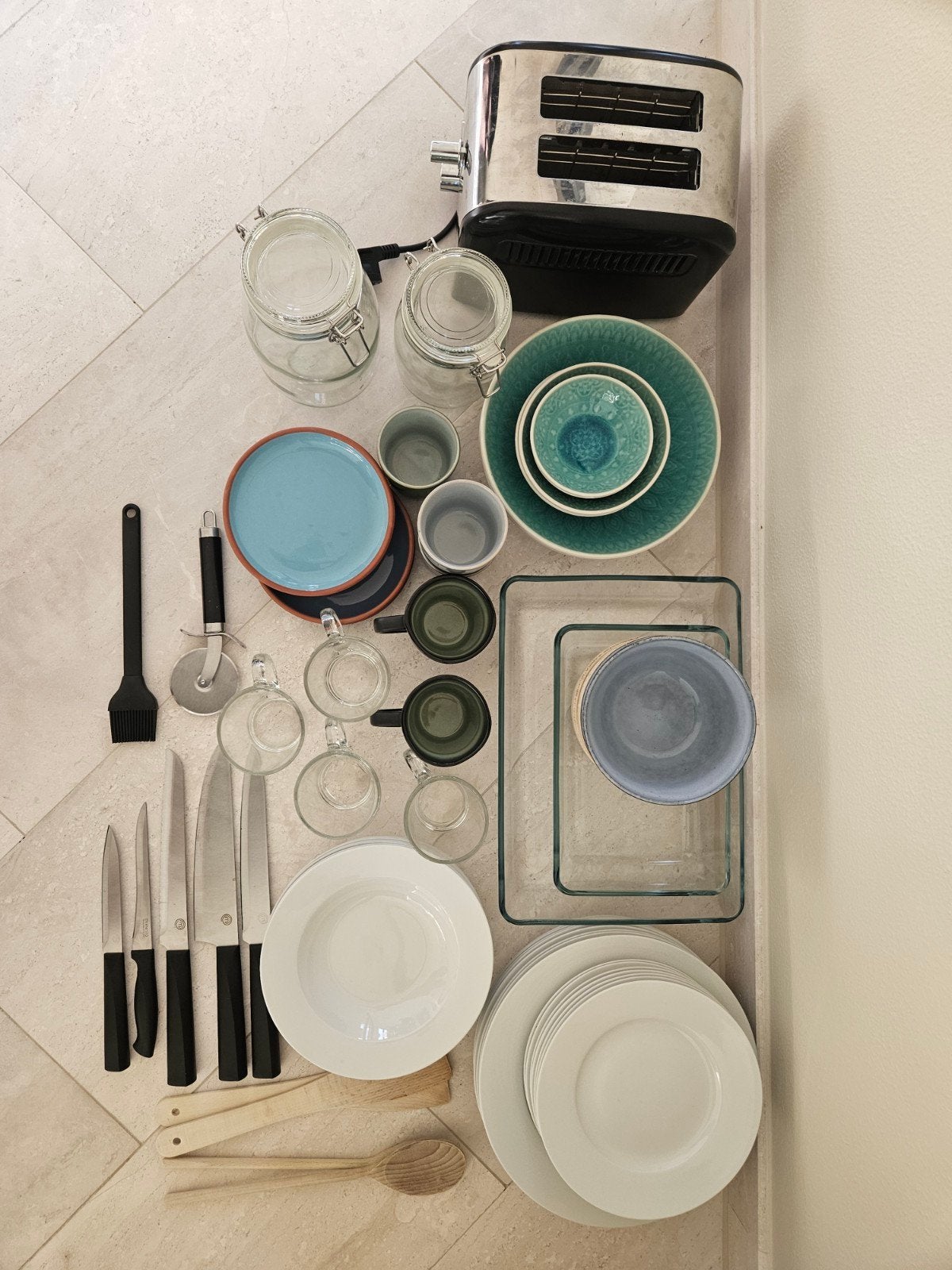 Grote set keukenbenodigdheden: servies, bestek, apparatuur, Ophalen, IKEA, Steen/keramiek, Meerkleurig