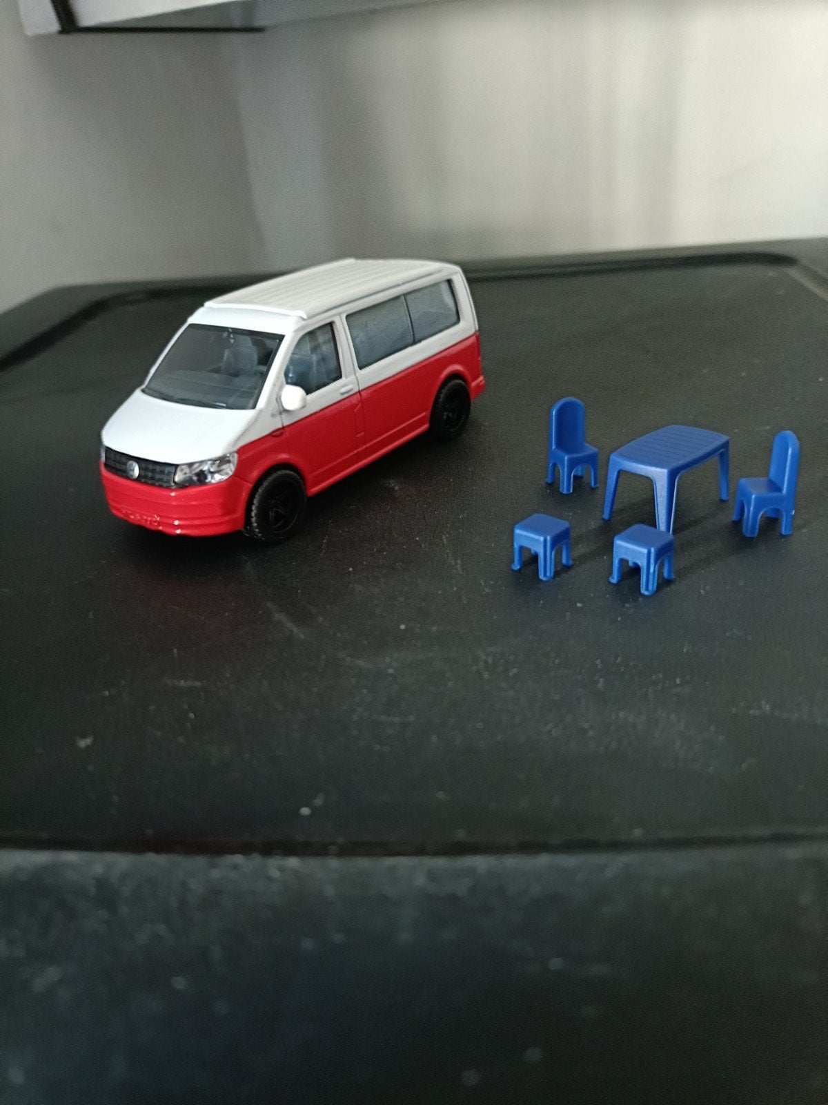 VW Transporter T6 Camper Schaalmodel - Zo goed als nieuw, Ophalen of Verzenden