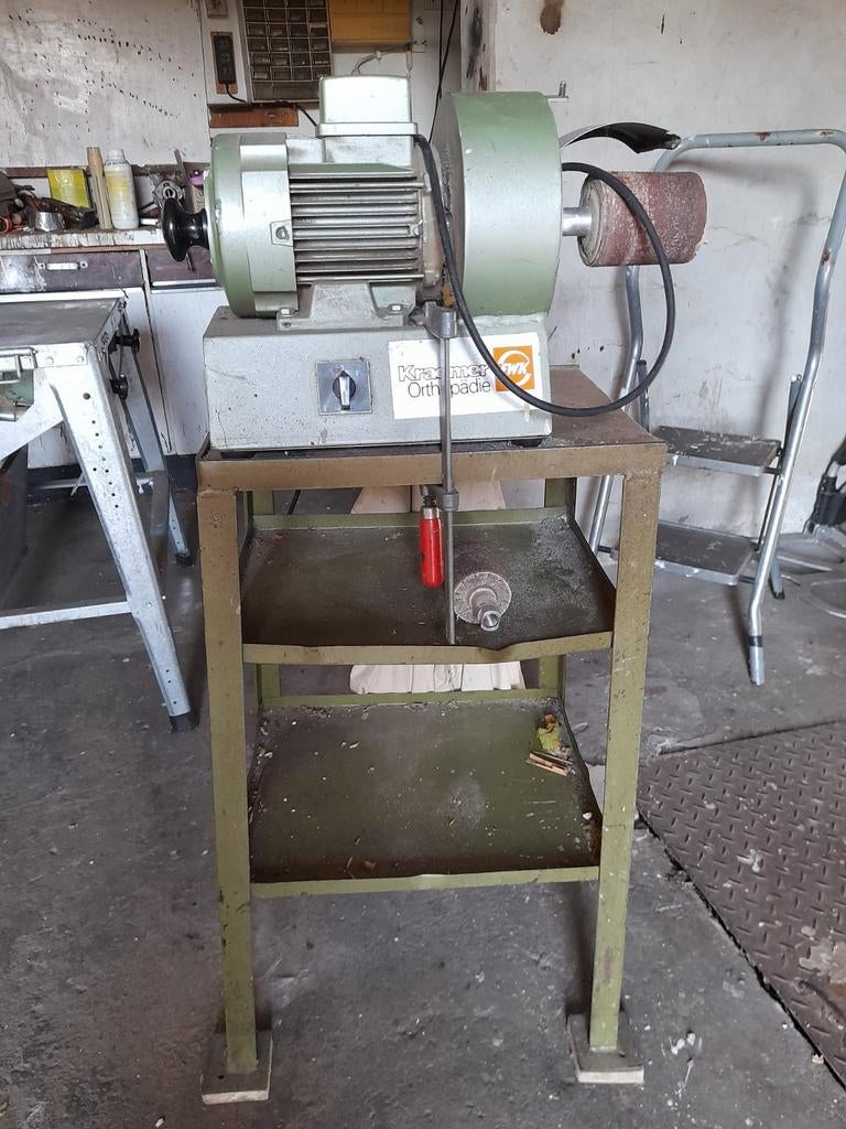 Kraemer Orthopädie Werkbankslijpmachine, Ophalen of Verzenden, Gebruikt, 1000 watt of meer, Werkbankslijpmachine