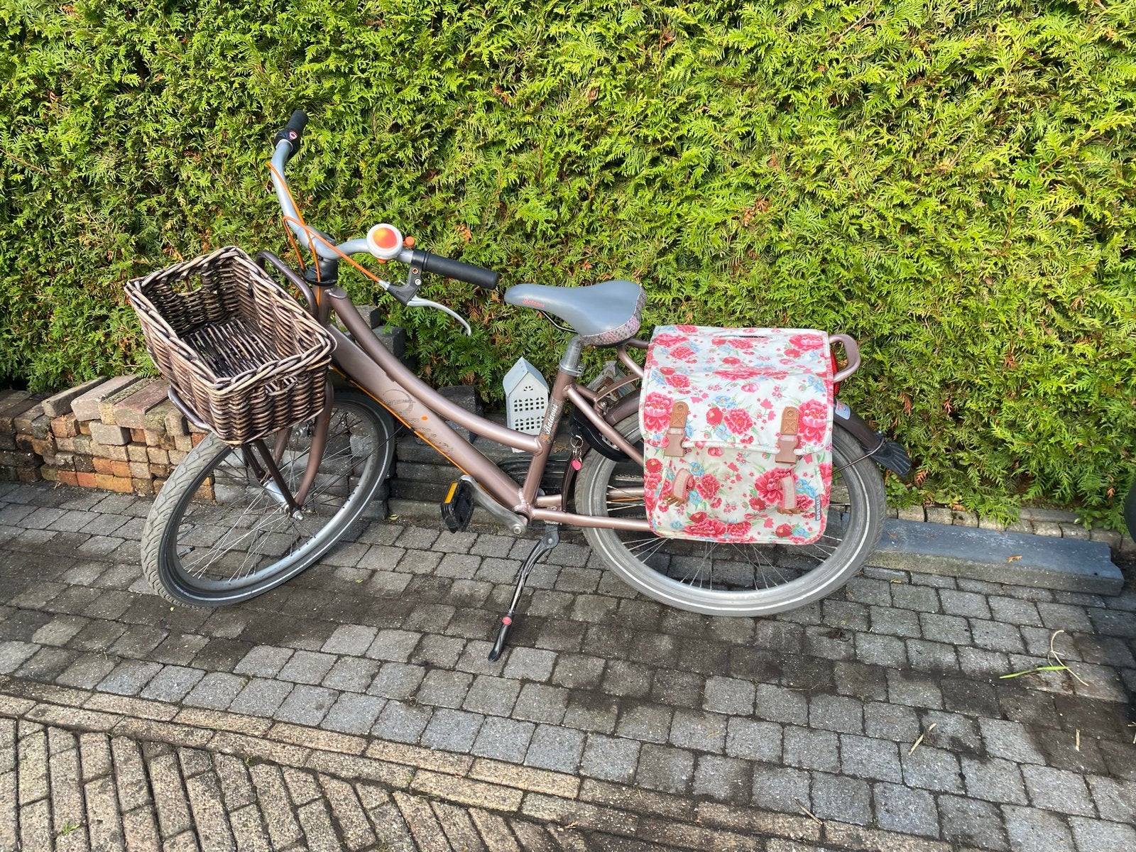 Meisjes fiets met mand en fietstassen, Ophalen, Gebruikt, Velgrem, Batavus