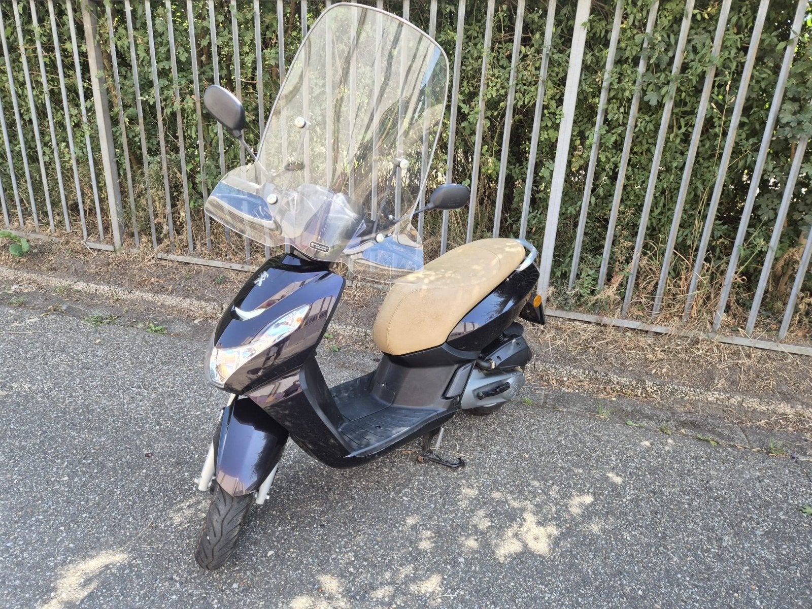 snorscooter goed onderhouden Peugeot kisbee 2018 3788km, Ophalen, Gebruikt, Benzine, Peugeot