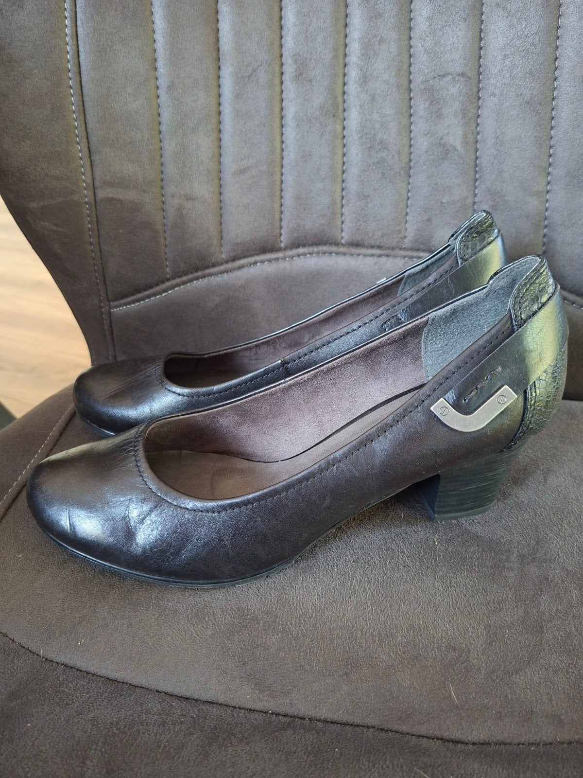 Feyn zwarte pumps met lage hak - maat 6.5 (39.5), Kleding | Dames, Ophalen