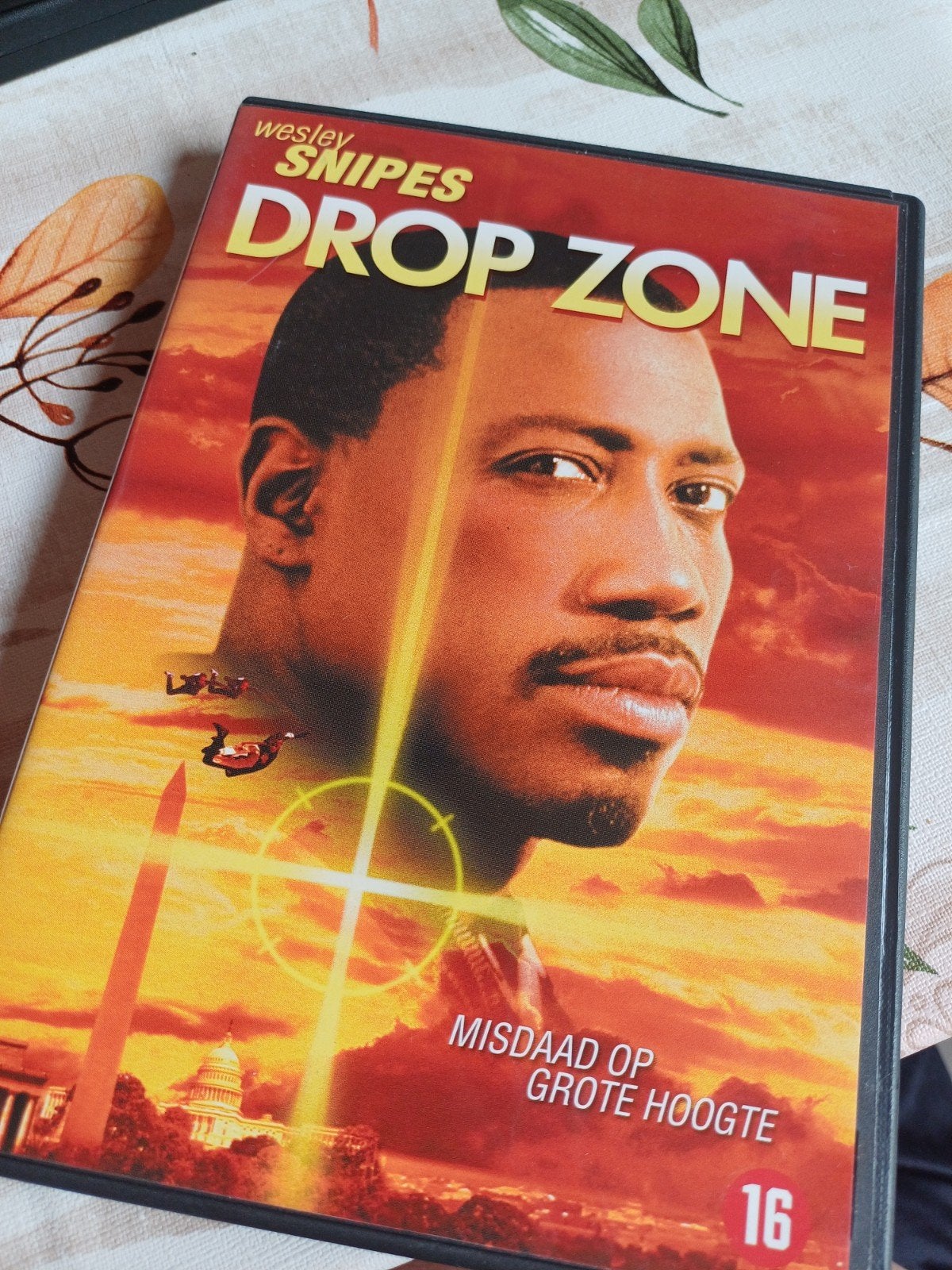 drop zone, Alle leeftijden, Ophalen of Verzenden, Zo goed als nieuw