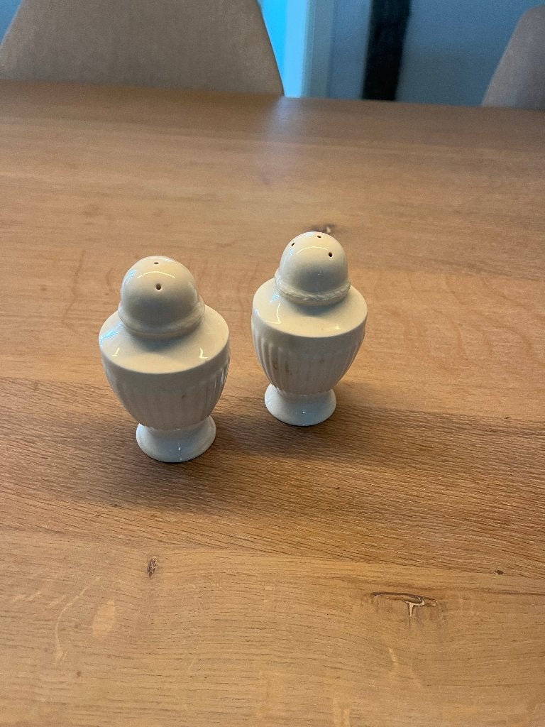 Wedgwood Edme set peper & zout strooiers, Ophalen, Gebruikt, Klassiek, Overige typen
