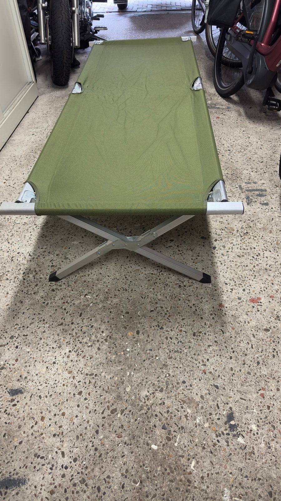 Veld bedjes 4 stuks, Caravans en Kamperen, Kampeermeubelen, Ophalen, Gebruikt, Campingstoel