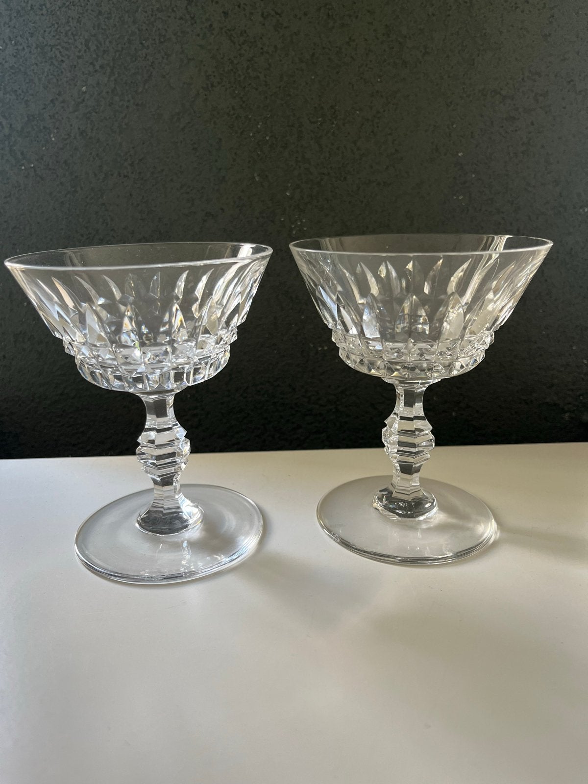 Set van 2 kristallen coupe glazen van Val Saint Lambert, Antiek en Kunst, Antiek | Glas en Kristal, Ophalen