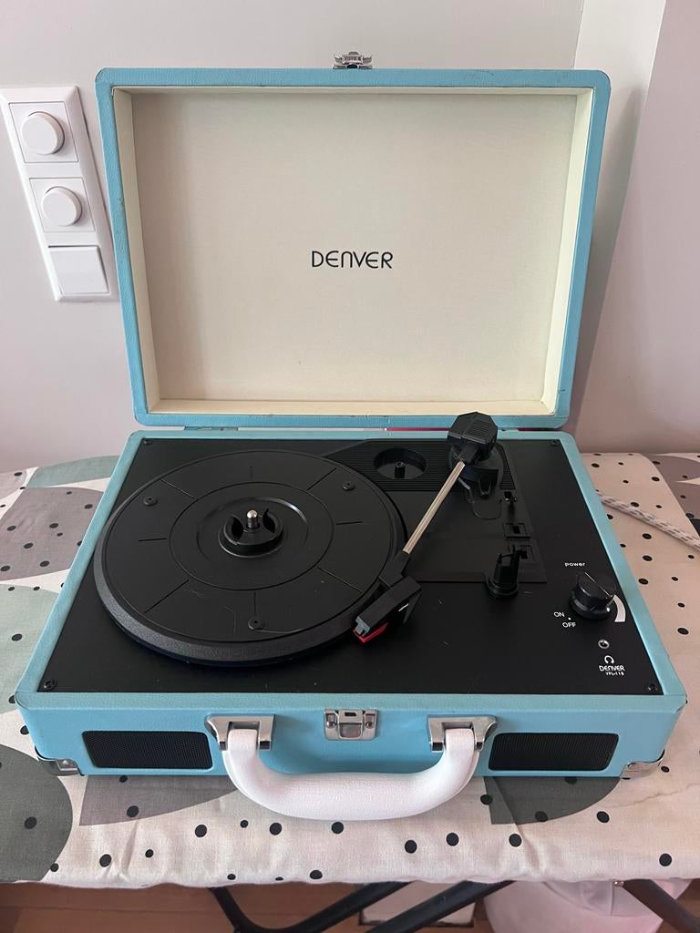 Denver VPL-118 Draagbare Platenspeler - Lichtblauw, Ophalen, Zo goed als nieuw, Platenspeler, Overige merken