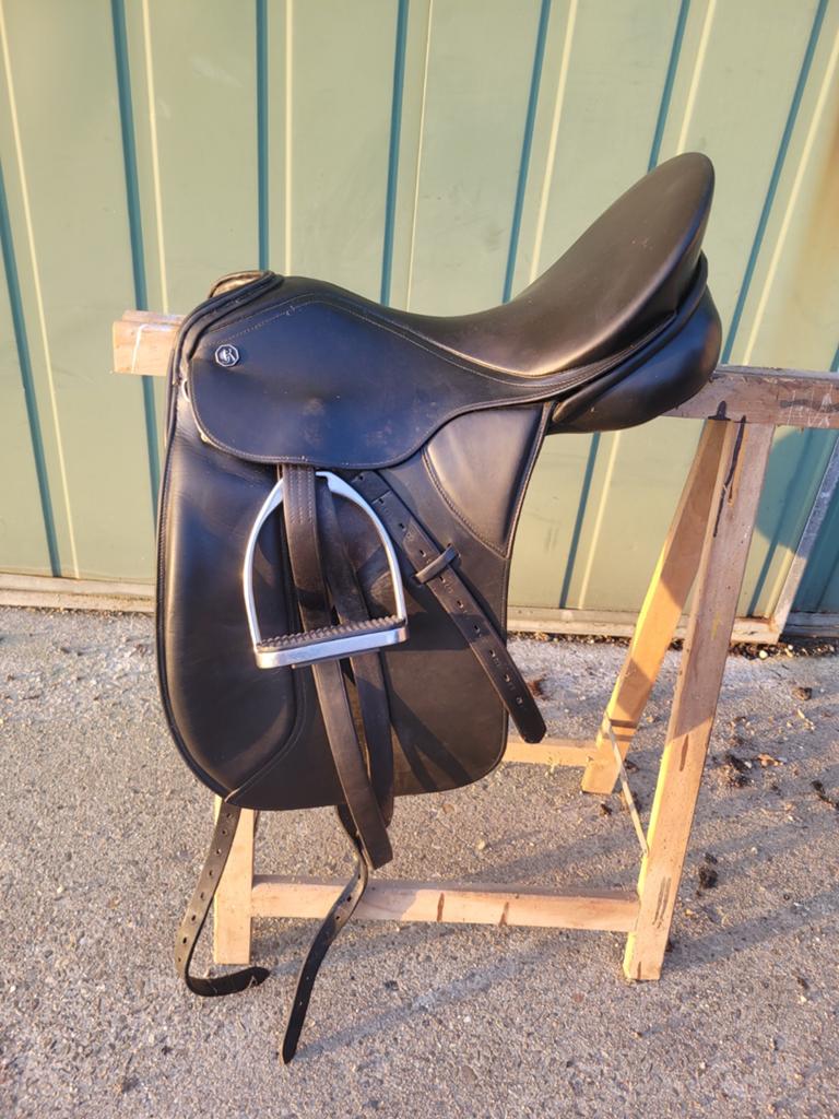 Kieffer dressuurzadel zwart 17,5/18inch, Ophalen of Verzenden, Gebruikt, Dressuur