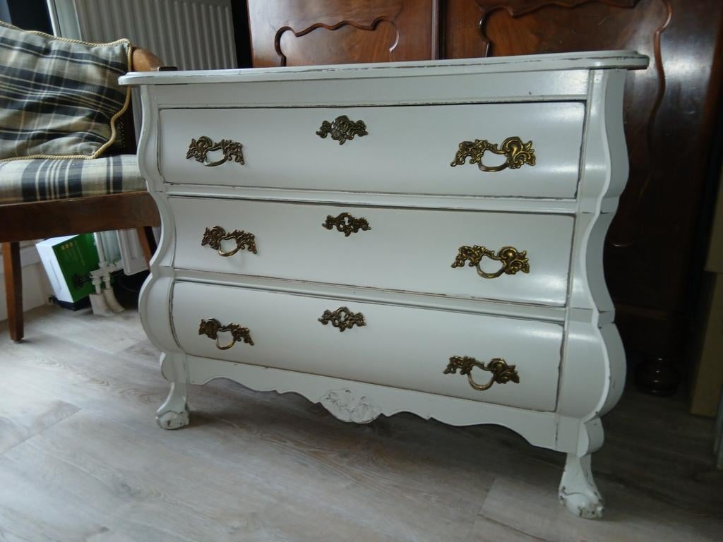 Te koop brocante buik kast., Antiek en Kunst, Ophalen