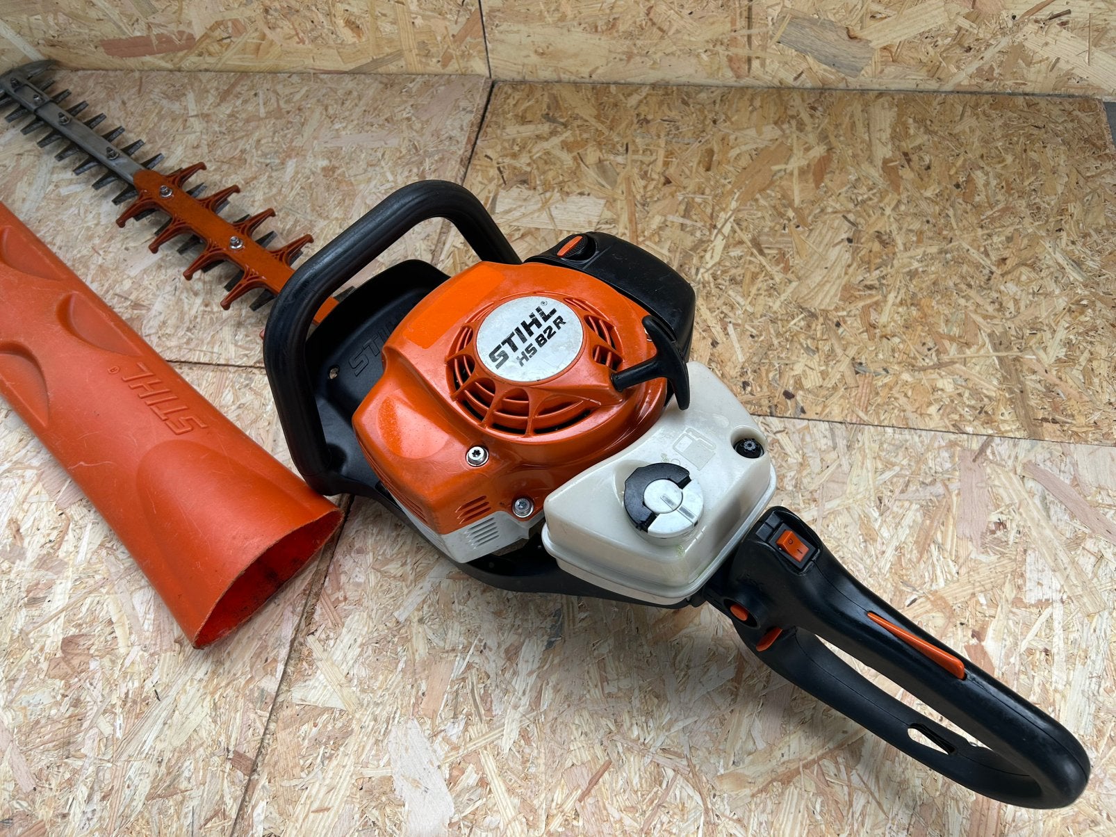 Stihl HS 82R 2024 heggenschaar 60 cm, Ophalen of Verzenden, Zo goed als nieuw, Benzine