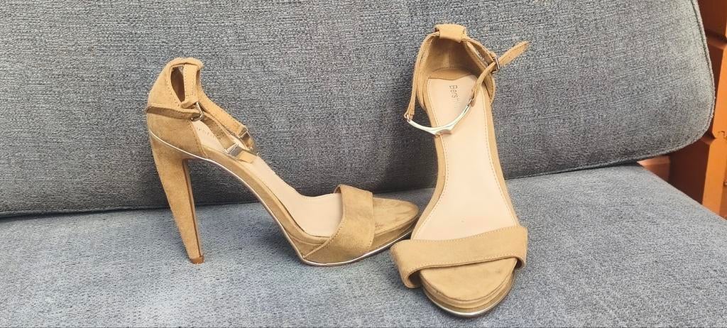 Bershka hakken schoenen maat 39, Verzenden, Zo goed als nieuw, Beige
