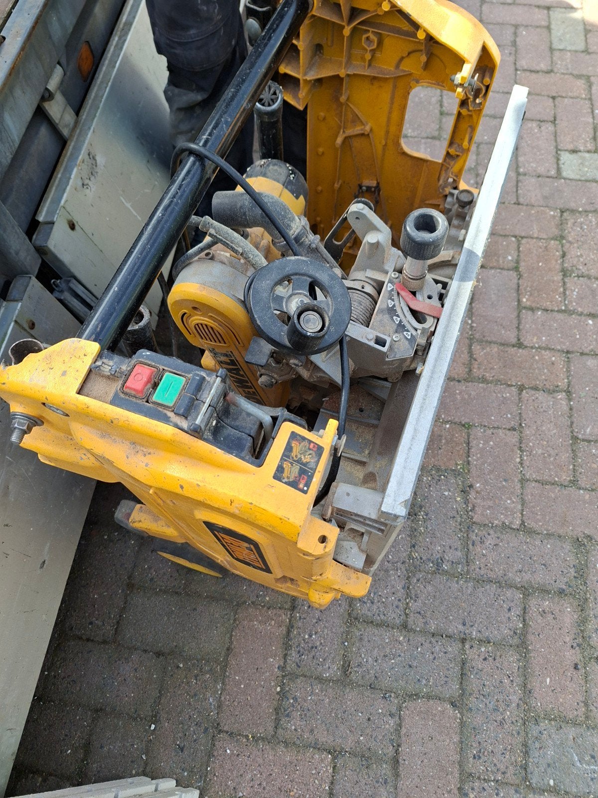 Dewalt D27107 zaagtafel perfecte staat, Ophalen, 70 mm of meer, Zo goed als nieuw, Dewalt