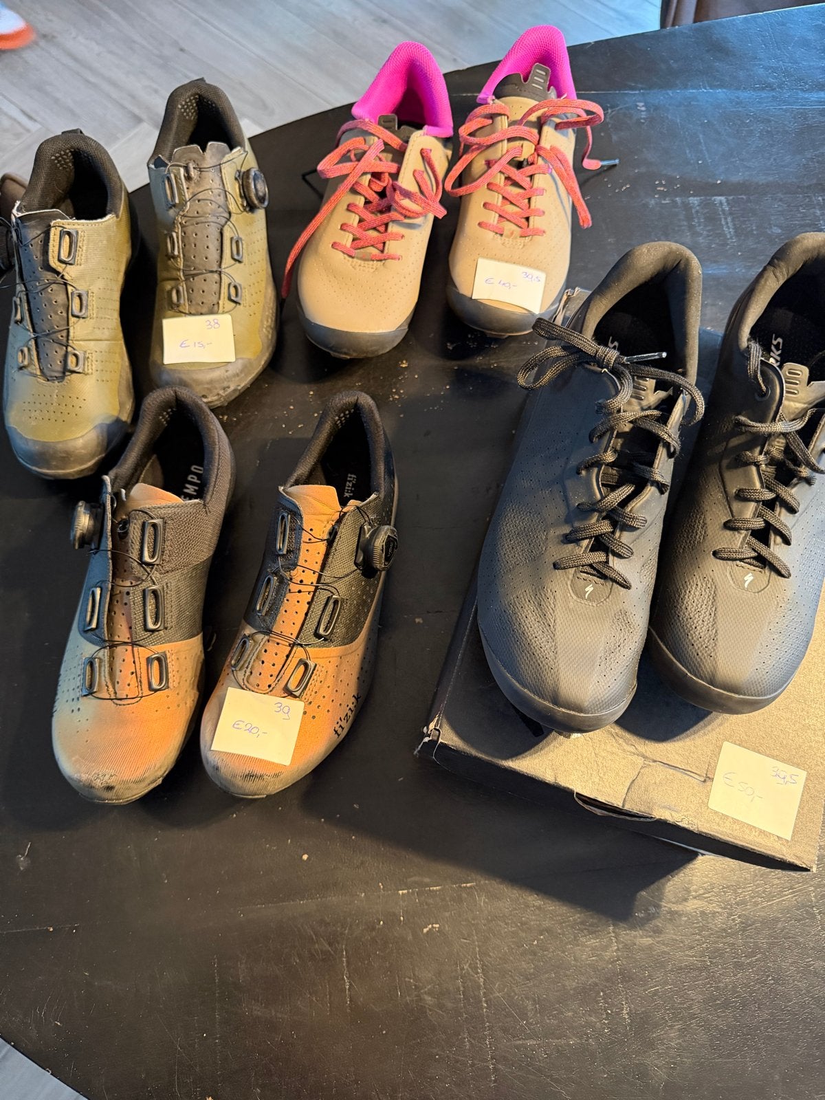 4 sets fietsschoenen: Specialized, Fizik (cross & weg), Ophalen of Verzenden, Gebruikt, Overige maten, Schoenen