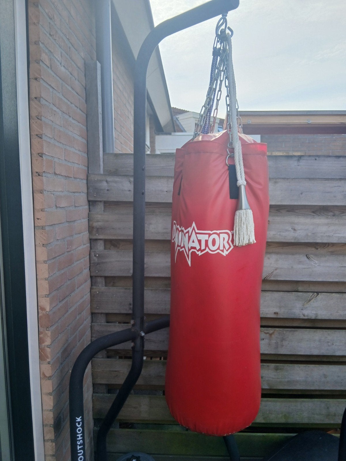 Bokszak met standaard - Outshock Dominator, Ophalen of Verzenden