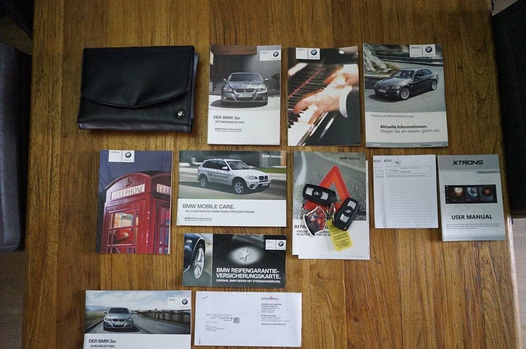 BMW 3-serie Touring 325xi Luxury Line, Clima, Navi, Leder, X, Euro 5, Gebruikt, Blauw, 2996 cc