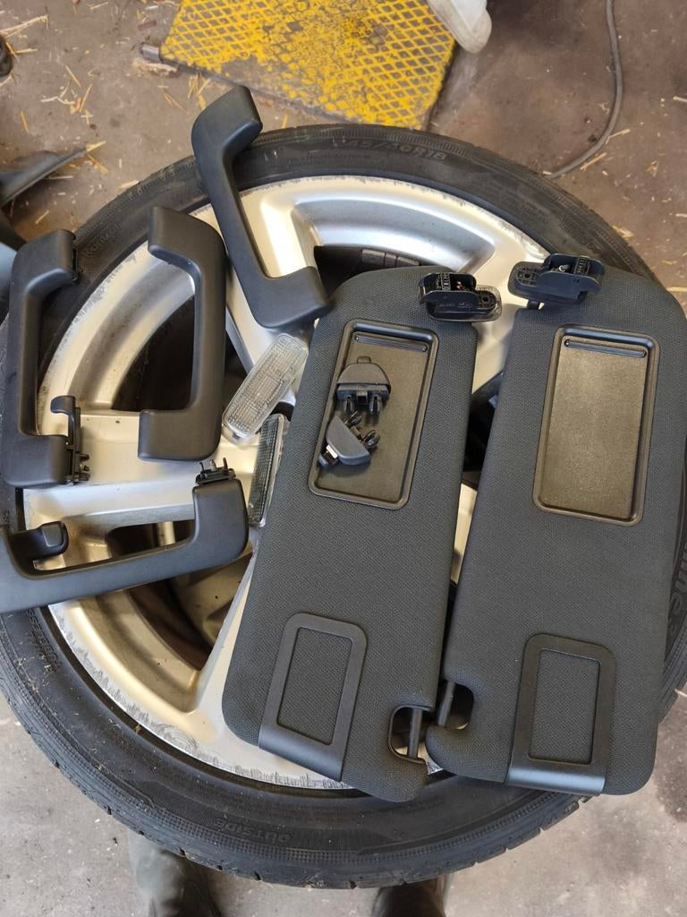 Zonneklep en handvatten interieur Audi A6 2004, Ophalen, Audi