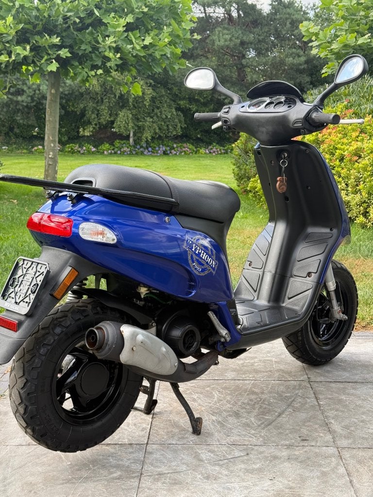 ⭐️Piaggio Typhoon 50cc 2 takt Donker blauw Nette staat⭐️, Fietsen en Brommers, Niet ingevuld, Niet ingevuld, Niet ingevuld