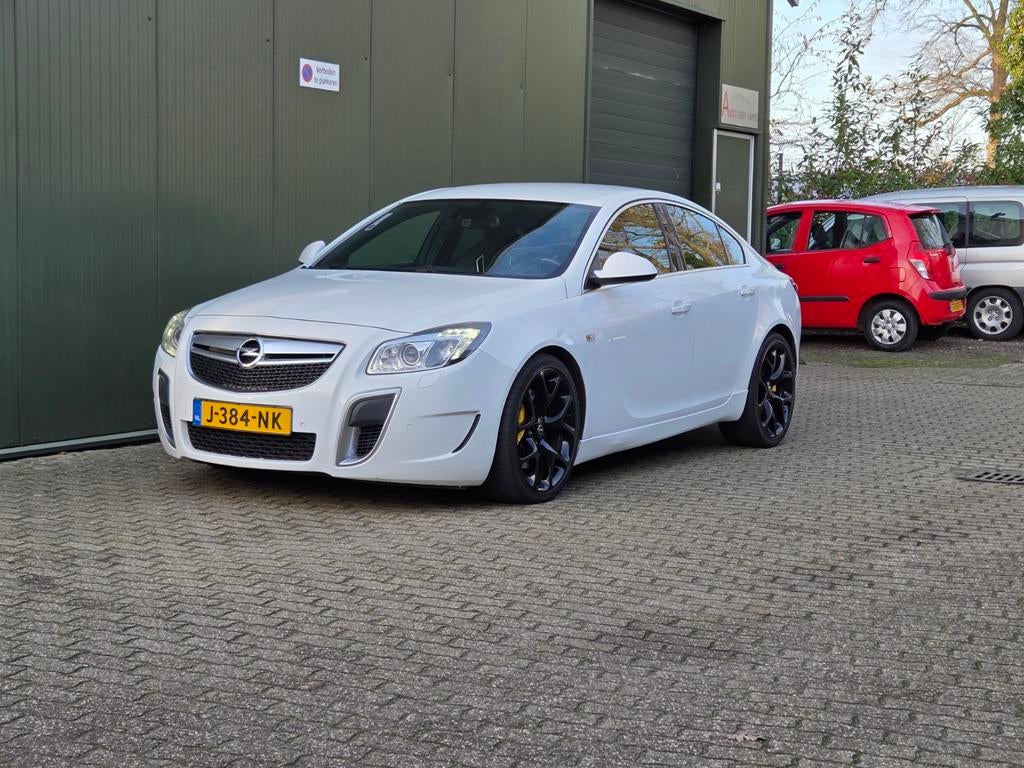Opel Insignia 2.8 Turbo 239KW 4-DRS 4X4 AUT 2011 Wit, Automaat, Zwart, Wit, Leder
