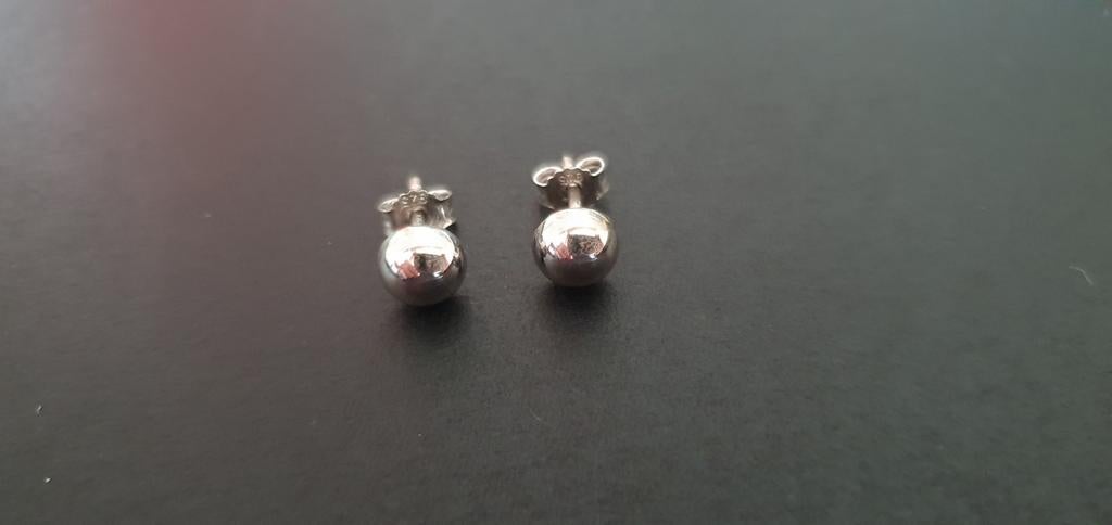 Zilveren oorknopjes nieuw, Ophalen of Verzenden, Nieuw, Zilver, Zilver