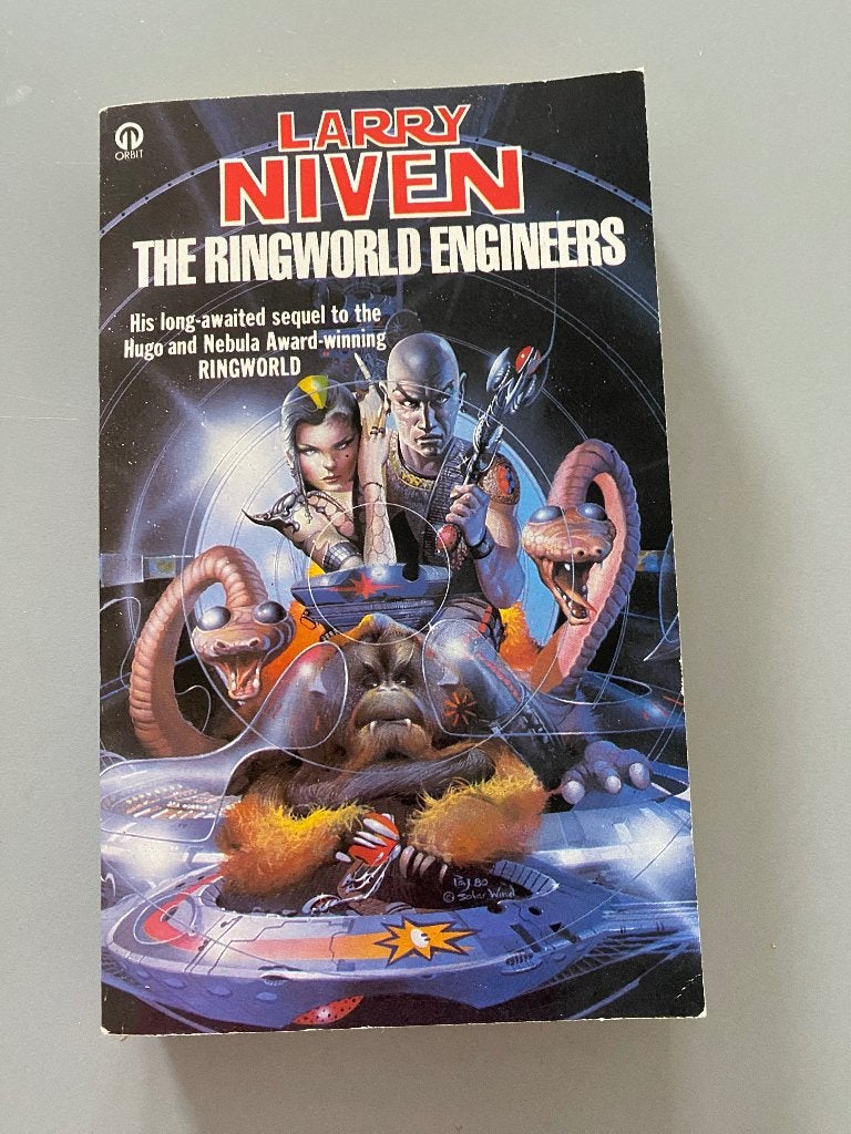 The Ring World Engineers by Larry Niven, Ophalen of Verzenden, Gelezen