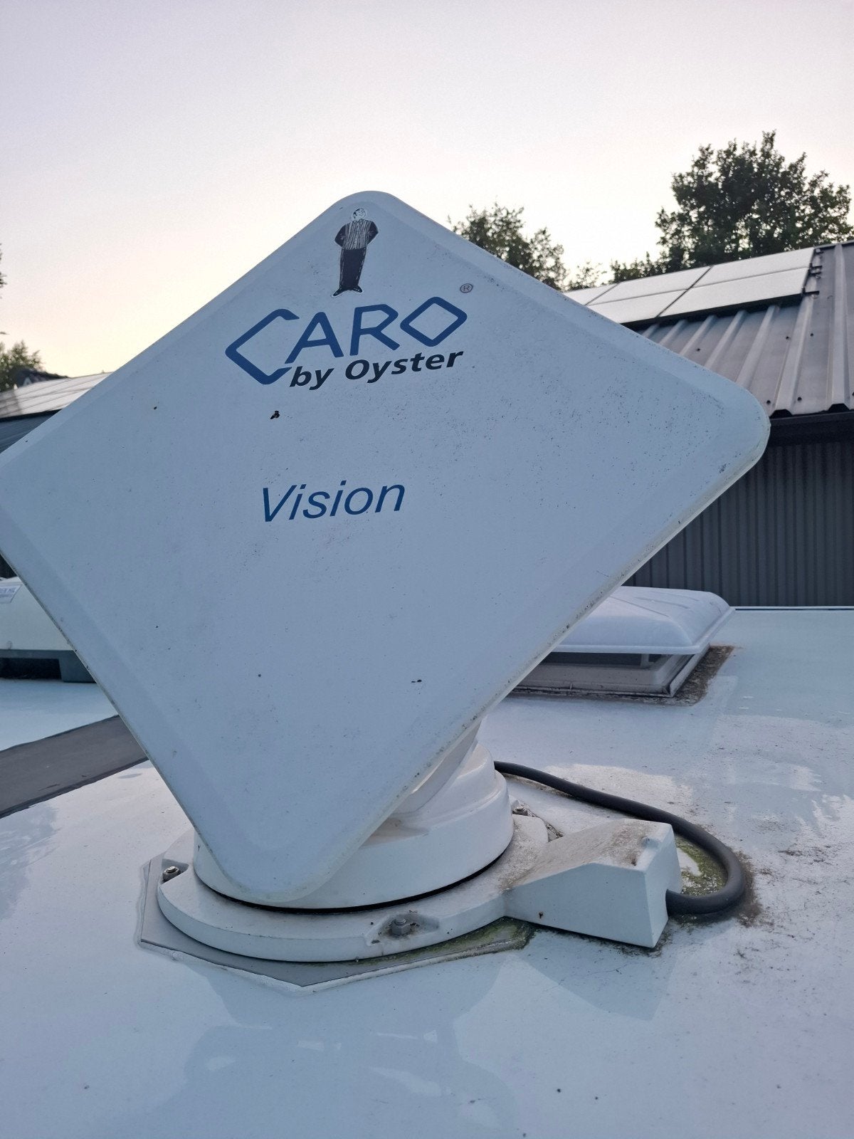 CARO by Oyster Vision satellietantenne met tuner en TV, Audio, Tv en Foto, Schotelantennes, Ophalen, Gebruikt, (Schotel)antenne