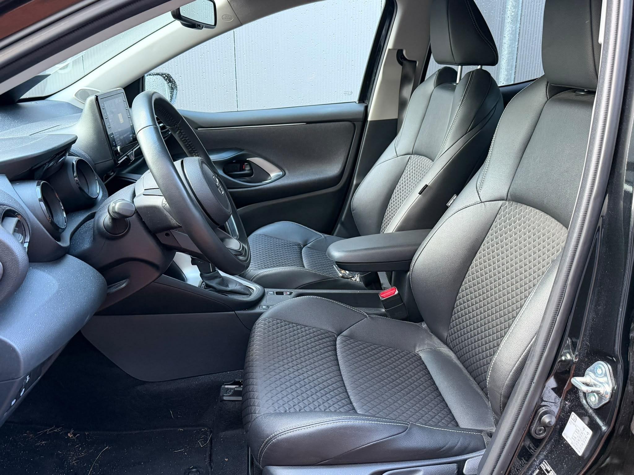 Mazda 2 Hybrid 1.5 Agile STUUR/STOELVERWARMING / LED / NAP, Auto's, 450 kg, Gebruikt, Euro 6, Bedrijf