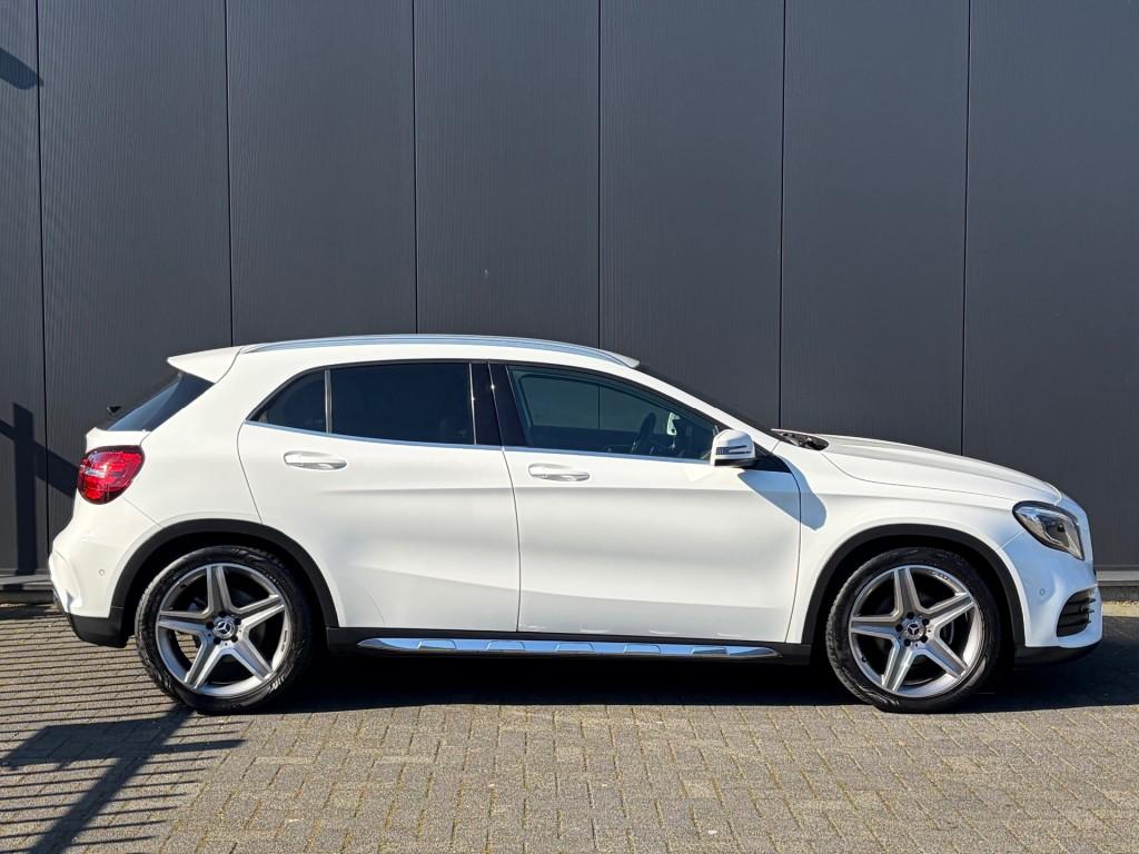 Mercedes-Benz GLA GLA 180 AMG Line LED Leder Navi Camera Cru, Automaat, Gebruikt, 4 cilinders, SUV of Terreinwagen